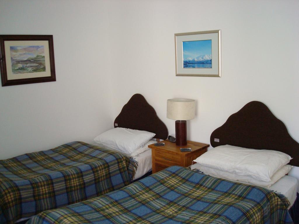 Harris White Cottage Rodel Экстерьер фото