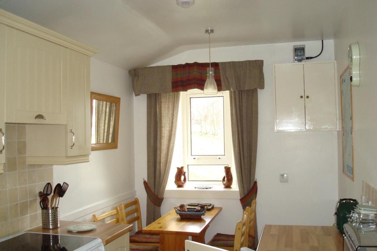 Harris White Cottage Rodel Экстерьер фото